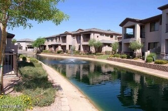 Building Photo - 705 W Queen Creek Rd