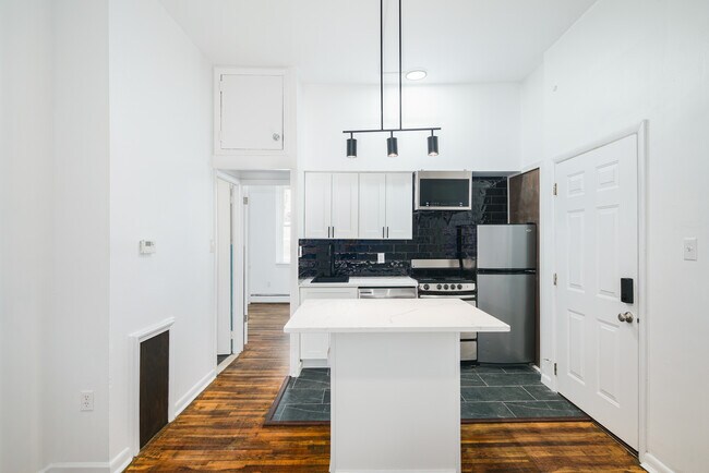 Foto del edificio - 1024 Pine St