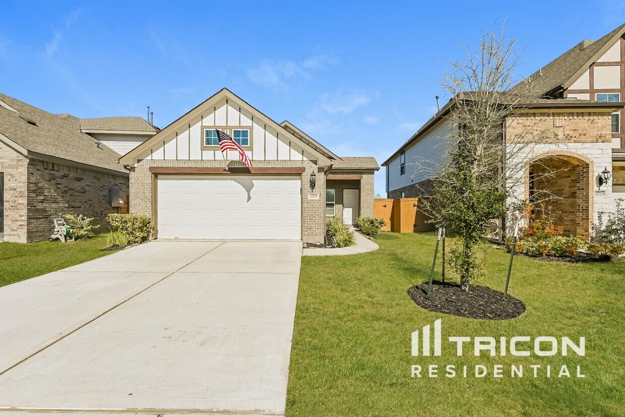 Primary Photo - 12719 Gallowhill Dr