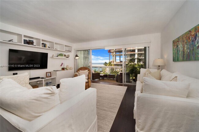 Foto del edificio - 2451 Brickell Ave