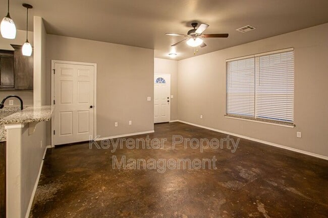Building Photo - 1754 Eighty-Niner Ter