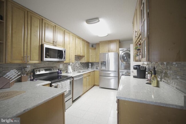 Foto del edificio - 203 Yoakum Pkwy