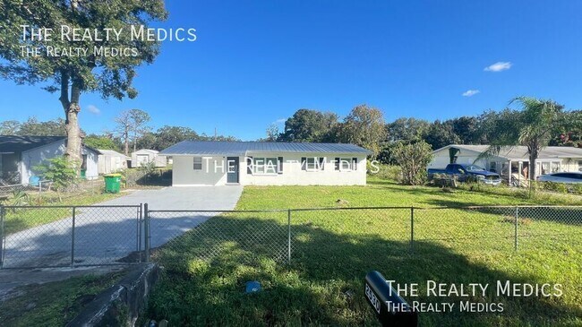 Foto del edificio - 2530 N Palm Dr