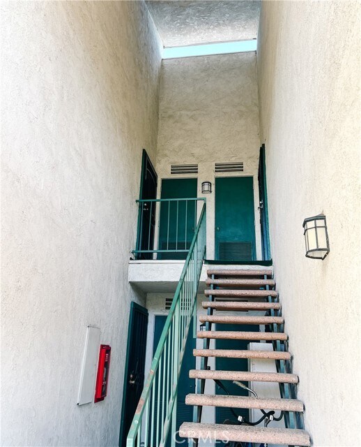 Foto del edificio - 15240 Ocaso Ave