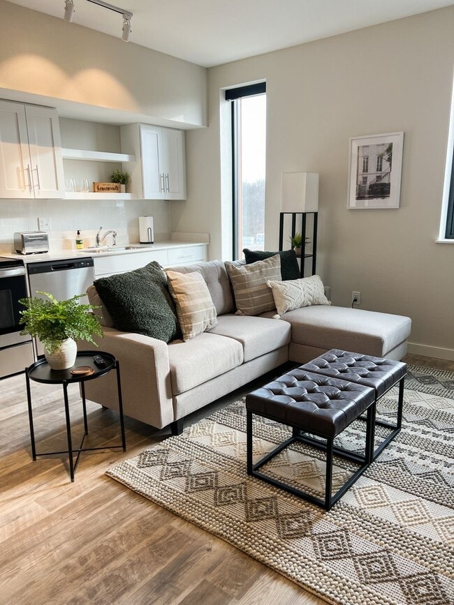 Interior Photo - Briar Grove Apartments (Building D)