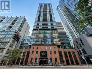 Building Photo - 88 Blue Jays Way