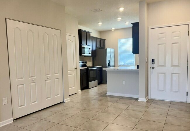 Foto del edificio - 3992 Village View Ln