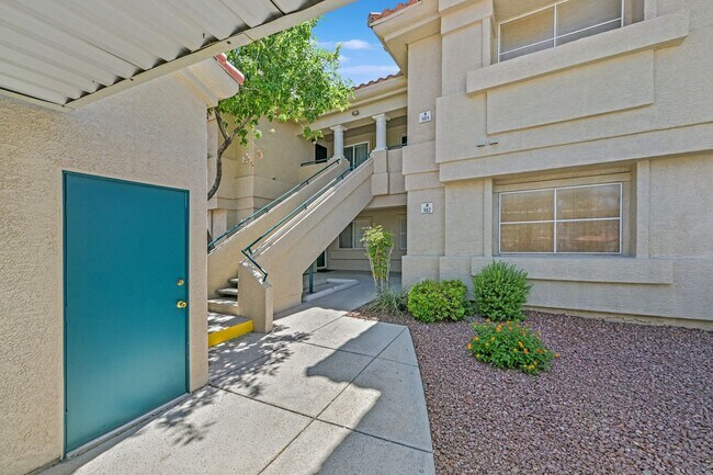 Foto del edificio - Henderson - Warm Springs at Stephanie- Ups...