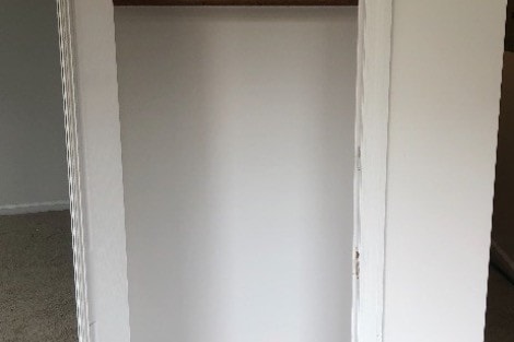 Pequeño armario - 142 Jefferson Ave