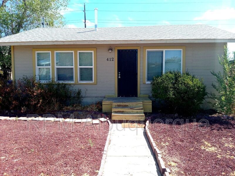 Foto principal - 412 Harvard Dr SE