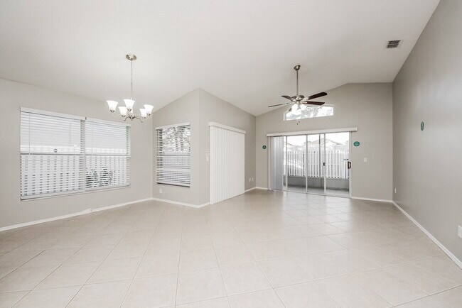 Foto del edificio - 2653 Walden Ct