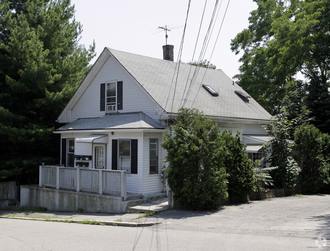 Primary Photo - 16 Chestnut Hill Ave