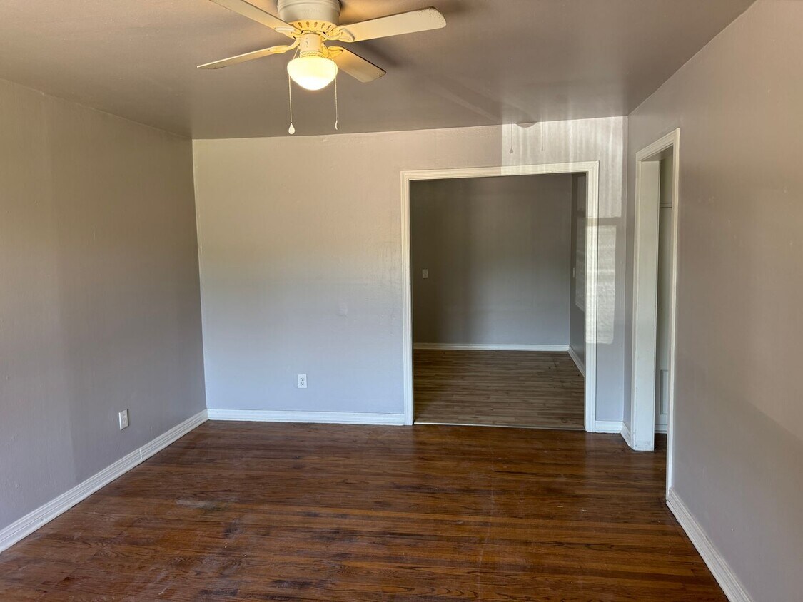 Foto del edificio - 3 bed 1 bath ready for move in , Okc schools!