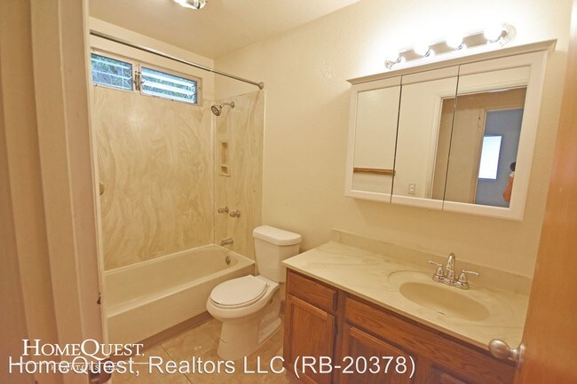Foto del edificio - 3 br, 2.5 bath House - 98-499 Pono Street