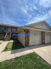 Building Photo - 511 Sky Vue Dr