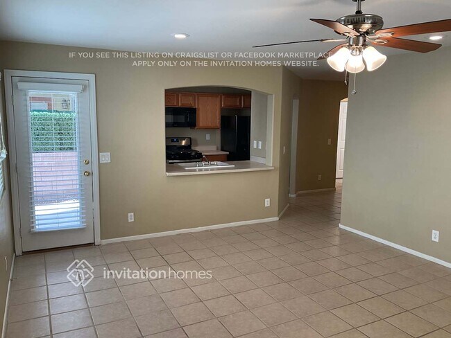 Building Photo - 9274 Hollander Ave