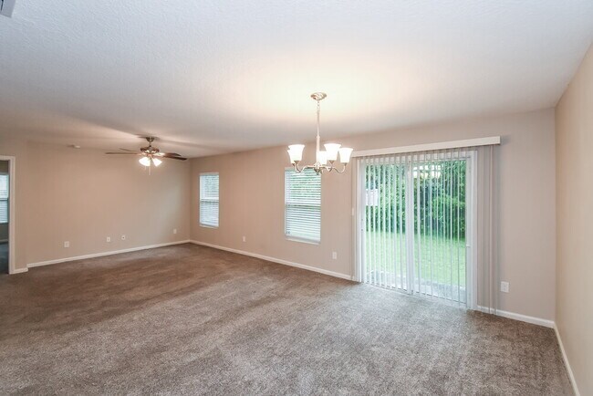 Foto del edificio - 2236 Crystal Cove Dr