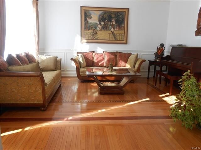 Building Photo - 159 Gala Ct