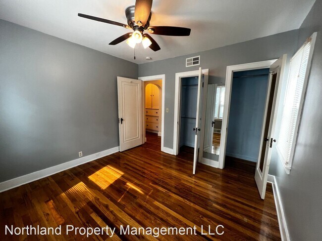 Building Photo - 3 br, 2 bath House - 806 E. State St