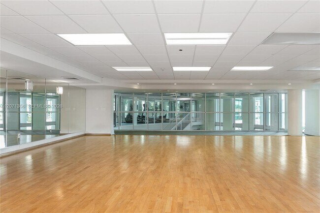 Building Photo - 3131 NE 188th St