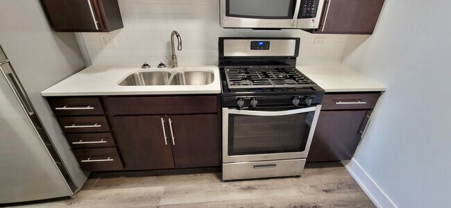 Foto del edificio - 3329 W Van Buren St