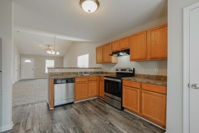 Building Photo - 406 Wincrest Ln