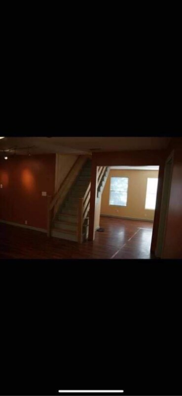 Building Photo - 406 Gibson St