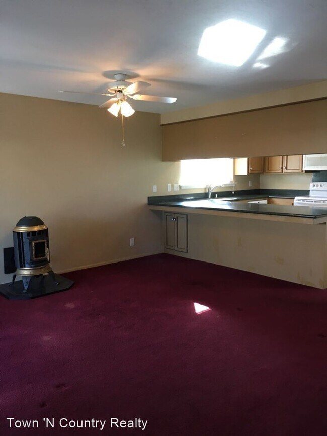 Building Photo - 3 br, 2 bath House - 422 Shelley Way