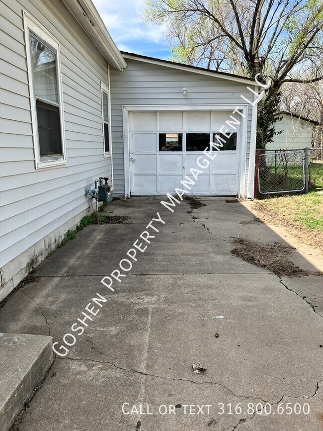 Foto del edificio - 1821 S Grove St