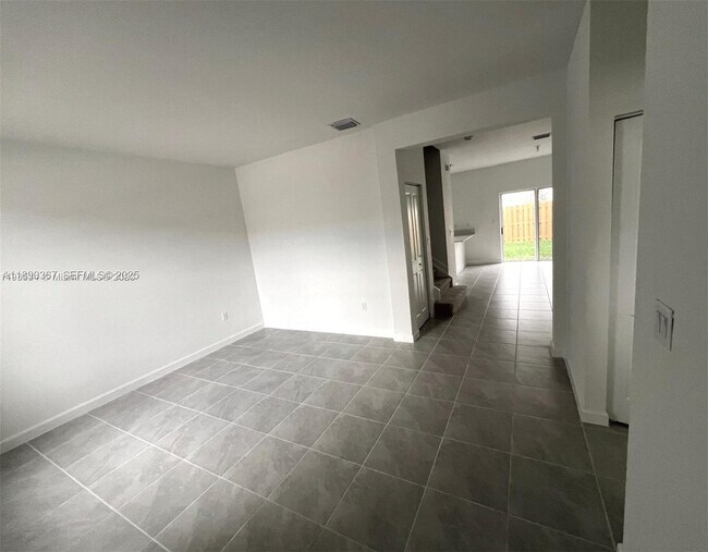 Foto del edificio - 16243 SW 292nd St