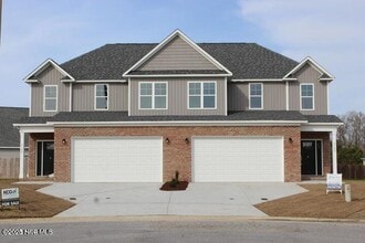 Building Photo - 2100 Remington Ct