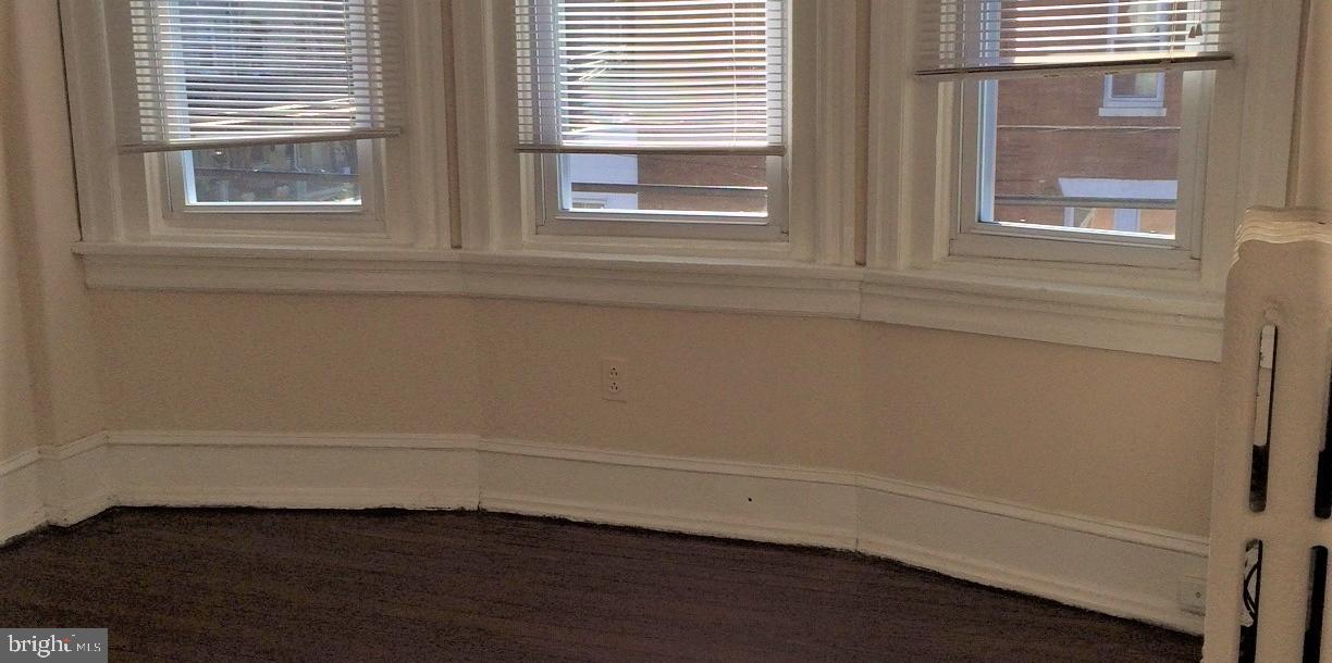 Foto principal - 650 S 51st St