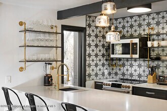 Building Photo - 35 Upper Woodbridge Rd