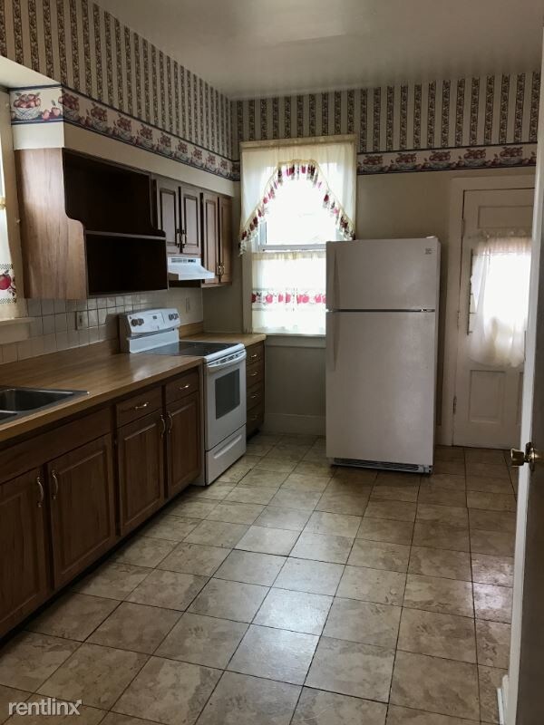 Foto del edificio - 3 br, 2 bath House - 811 Holyoake Road