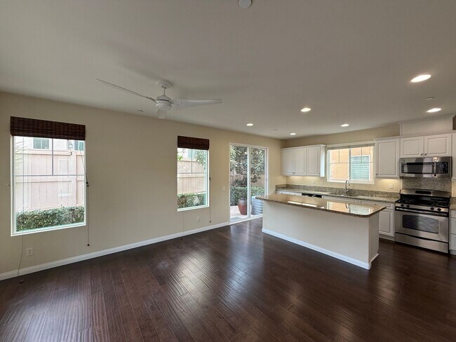 Foto del edificio - Great 3B/2.5BA House in Gated San Elijo Hills Community!