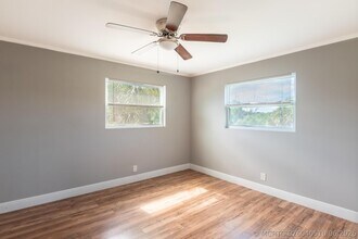 Building Photo - 715 S Swinton Ave