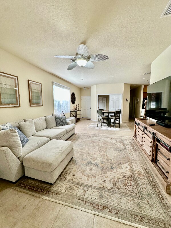 Foto del edificio - 11901 Tempest Harbor Loop