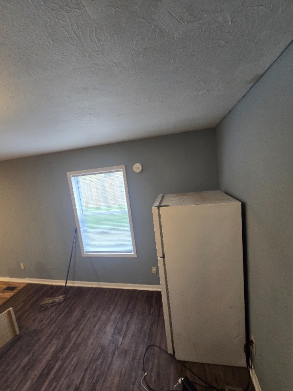 Building Photo - 21648 Gailine Ave