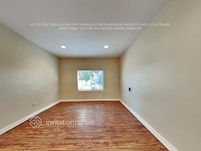 Building Photo - 523 W 102nd St