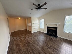 Building Photo - 300 Waterdown Dr