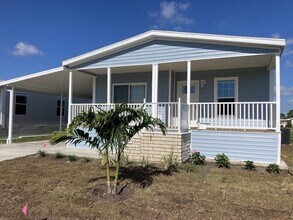 Building Photo - 3617 Campari Dr