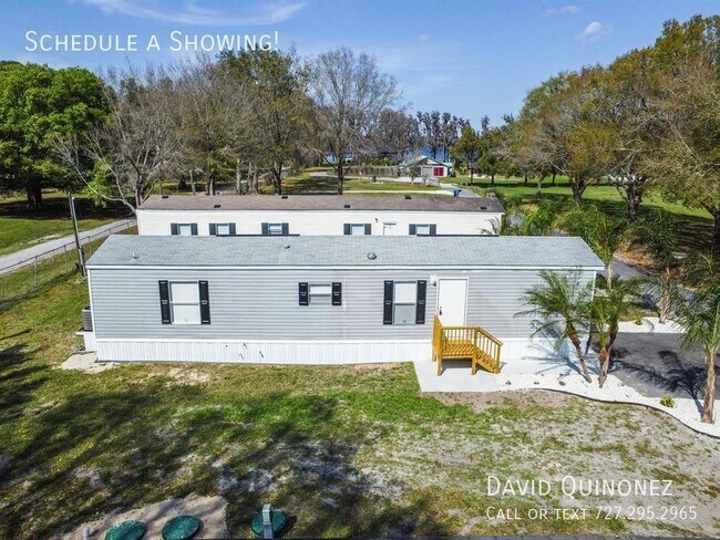 Foto del edificio - 5337 Village Ln