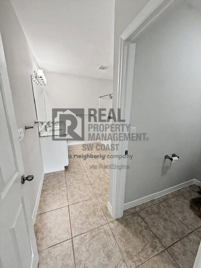 Building Photo - 7317 Mikasa Dr