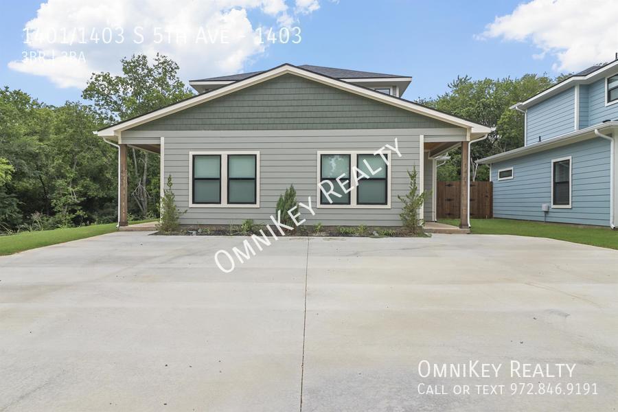 Primary Photo - 1401-1403 S 5th Ave