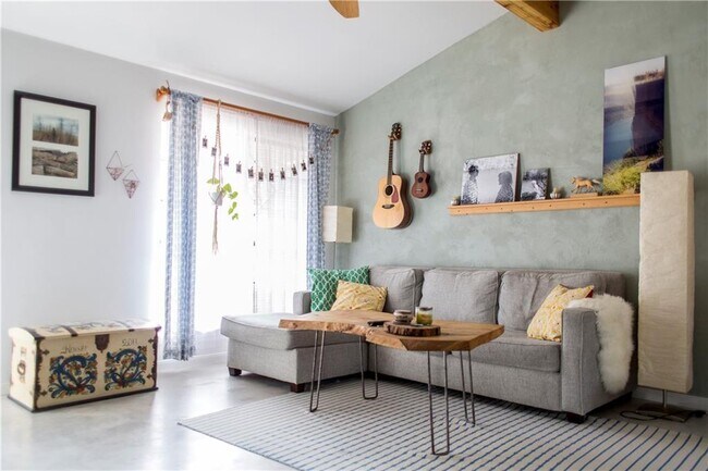 Foto del edificio - 8504 Soho Dr