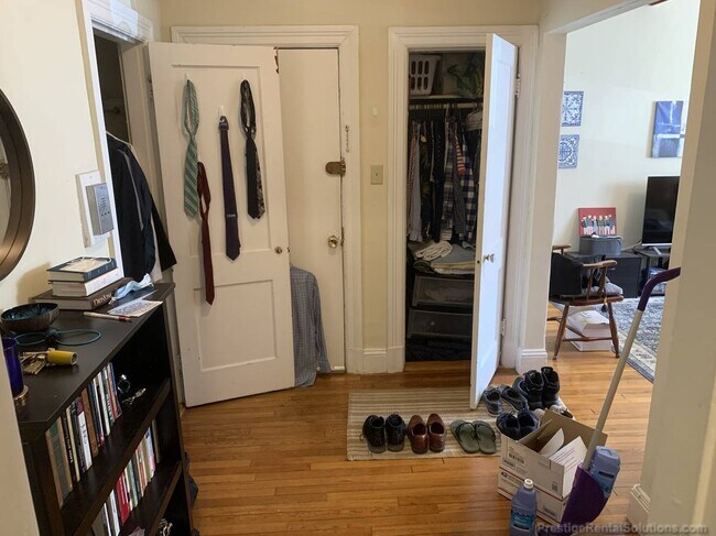 Building Photo - 45 Chestnut Hill Ave