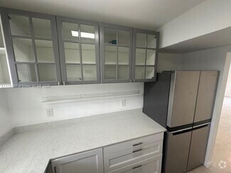 Building Photo - 7660 SW 82nd St