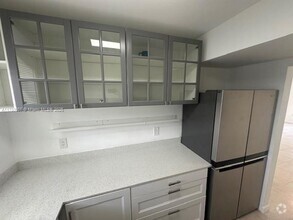 Building Photo - 7660 SW 82nd St