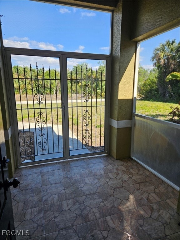 Building Photo - 713 Palmetto Ave