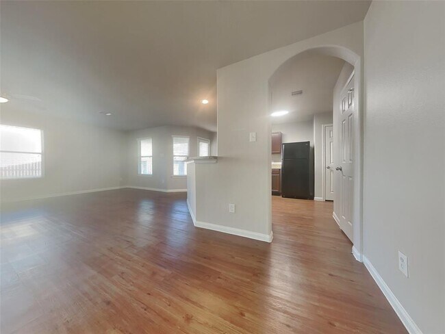 Foto del edificio - 21426 Jamals Way